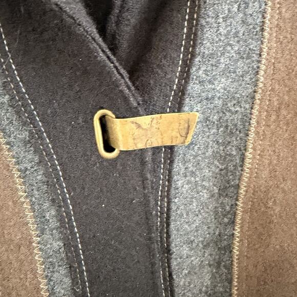 ICELANDIC DESIGN Wool Brown & Black Seam Jacket Button Front Size M Zip Pockets - Picture 5 of 8